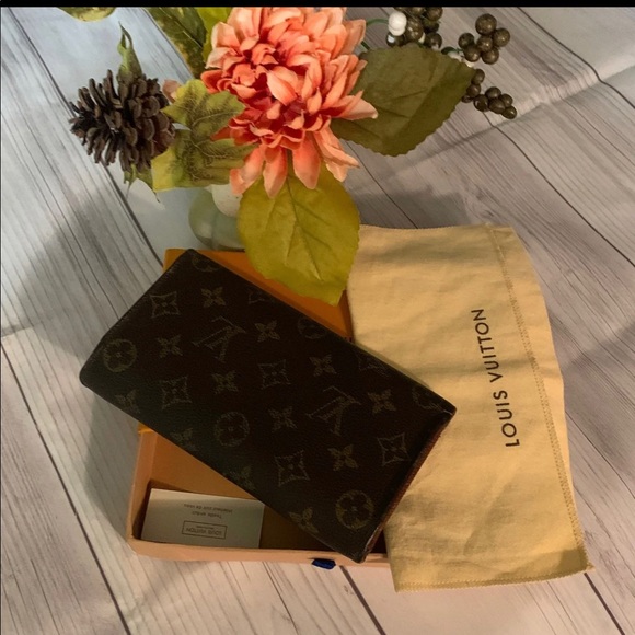 🤎💯 %AUTHENTIC LUZ VUITTON MONOGRAM SARAH WALLET crossbody 🤎🧡 - Picture 8 of 17